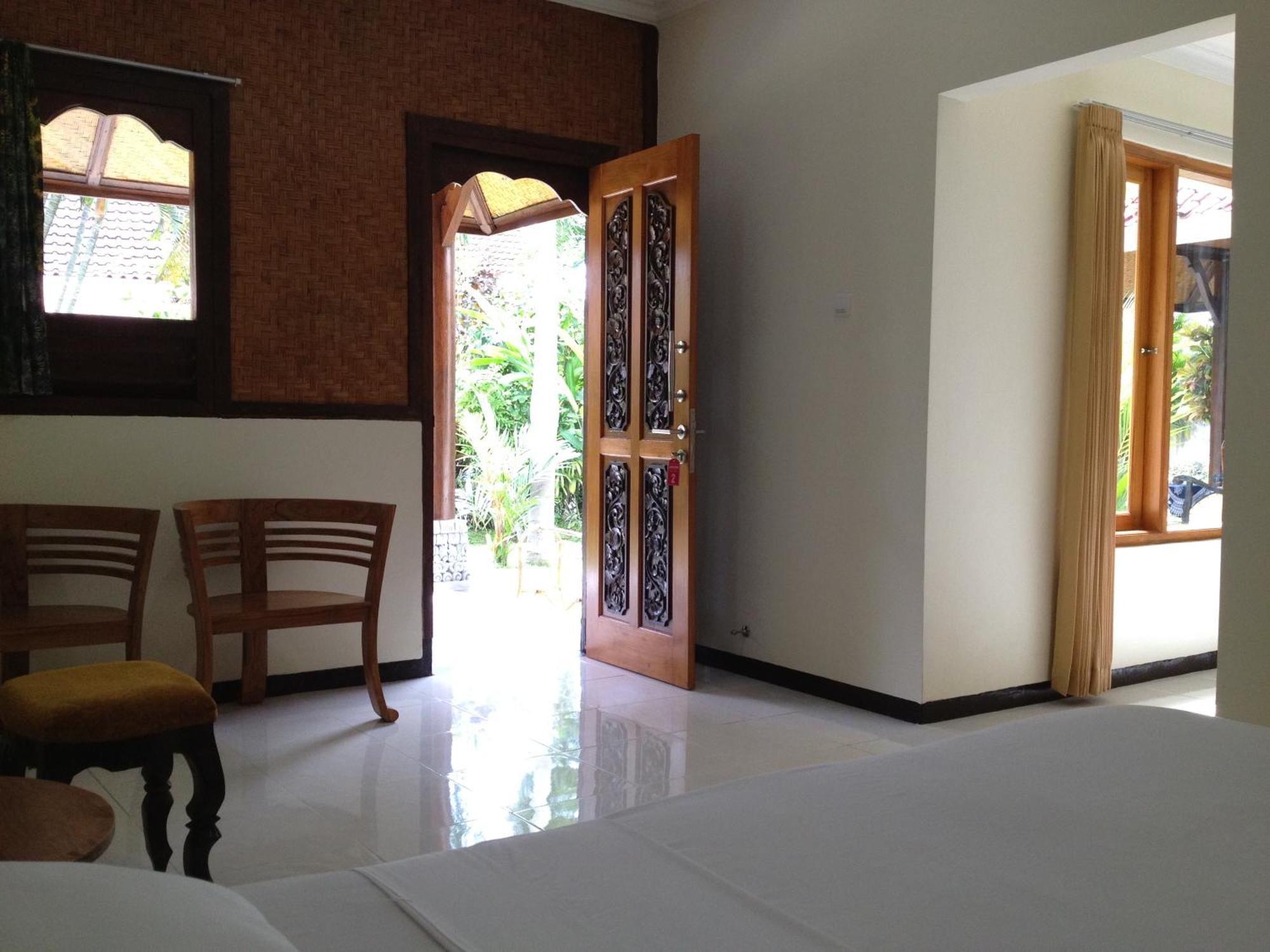 Astina Hotel Lovina Rom bilde